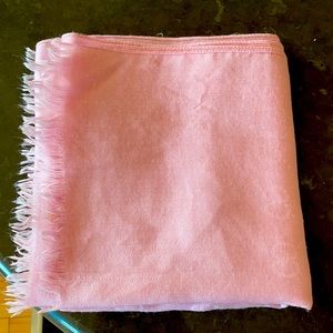 Gucci Logo Pink Wool and Silk scarf